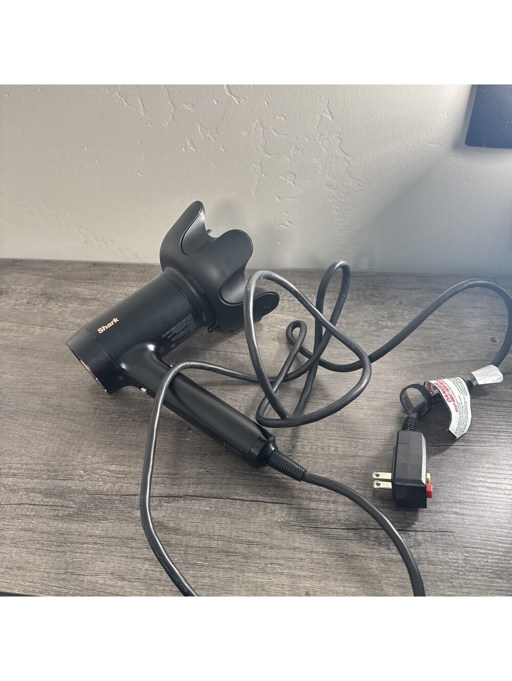 Shark HD125CO HyperAIR IQ Styler Tech Ultra-Fast Hair Dryer with Attachments